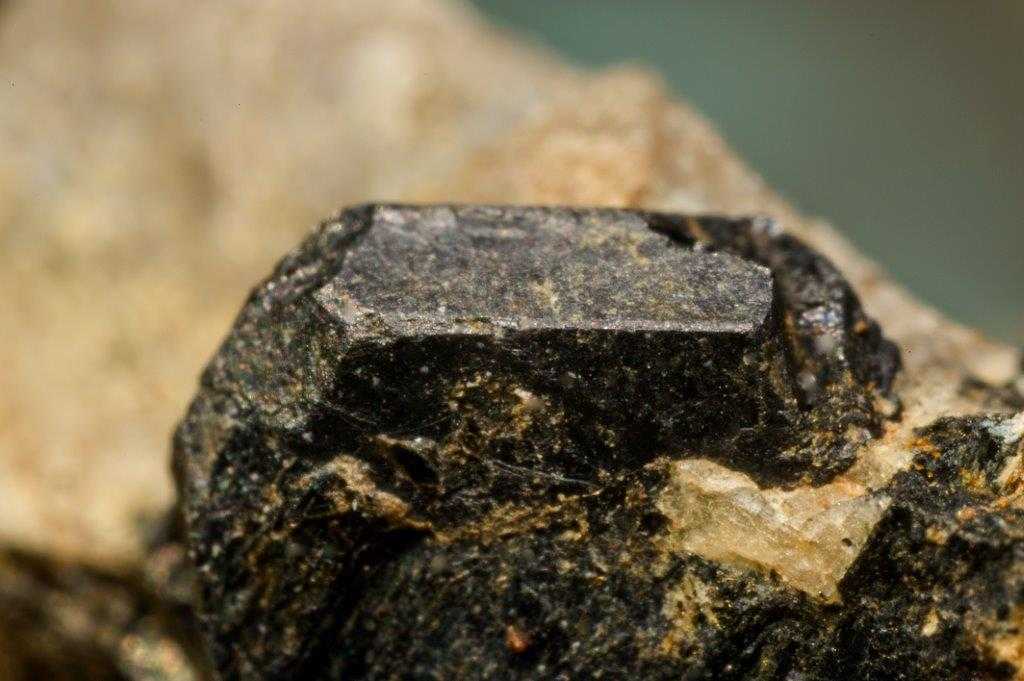 Ilmenite image